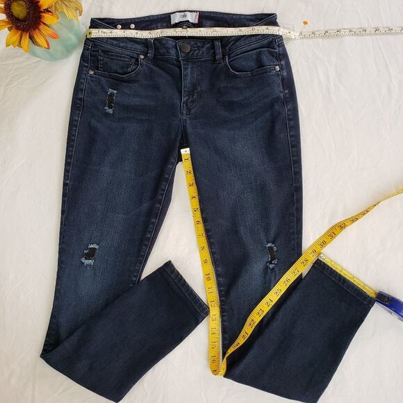 Cabi dark denim lightly distressed stretch skinny jeans size 6 - Picture 6 of 7